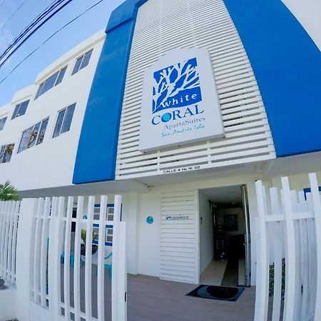 White Coral Apartasuites San Andres  Exterior photo